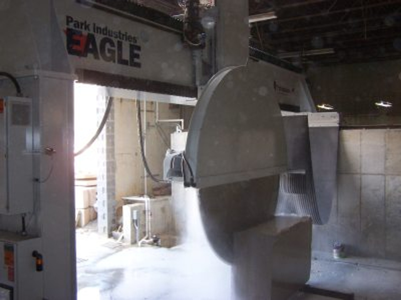 Easy Stone Center Stone Fabrication  - bridge saw