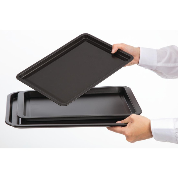 Nisbets Essentials Non Stick Baking Trays (Pack of 3) DW097