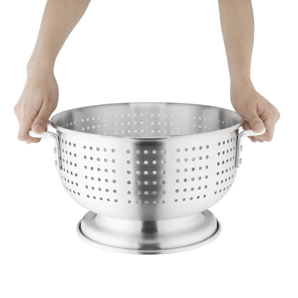 Hand holding Vogue Aluminium Colander 16".