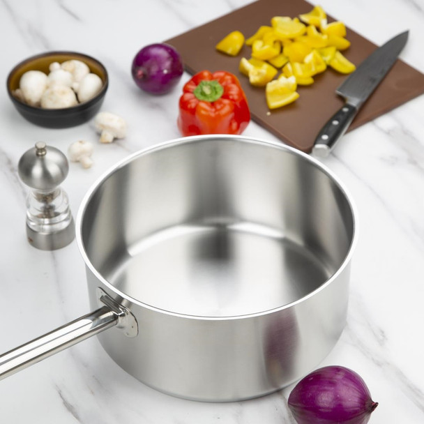 Vogue Stainless Steel Saucepan 8Ltr M946