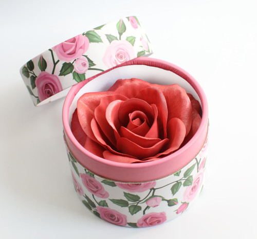 3D Rose-Shaped Cream Blush in Pink - Silky Smooth Finish, Buildable Glow, with Real Rose Scent | Hermoso Rubor en Forma de Rosa