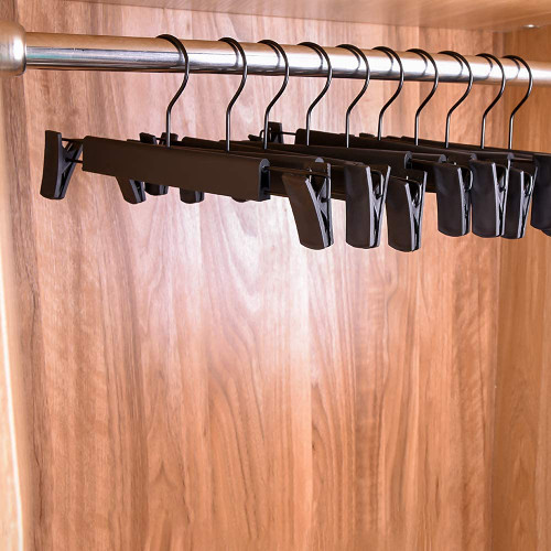 Lamitocs 30 Pack Skirt Hangers，Pants Hangers with Clips，360 ° Swivel Hooks Space Saving Hangers for Pants, Skirts, Clothes, Jeans, Black