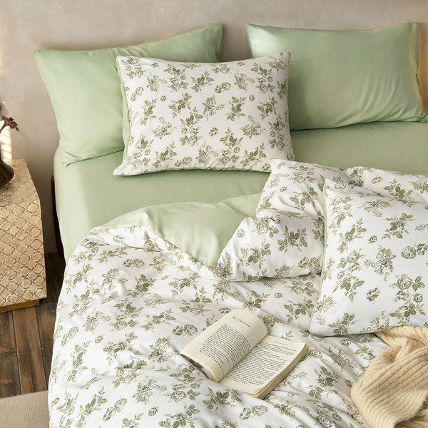 Wake In Cloud - Cottagecore Duvet Cover Set, Floral Vintage Flower Shabby Chic Coquette Aesthetic for Women Teen Girls, Soft Lightweight Bedding, 3-Piece, Sage Green, Queen Size
