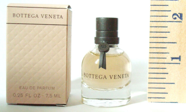 Bottega Veneta Eau de Parfum, 25 oz (DLX miniature) Bottega Veneta Eau de Parfum, 25 oz (DLX miniature)