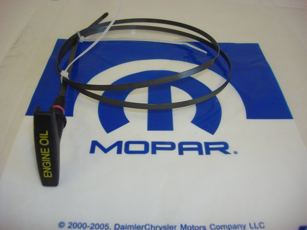 2003-2006 DODGE RAM CUMMINS DIESEL 5.9L 5.9 ENGINE OIL DIPSTICK DIP STICK MOPAR OEM 2003-2006 DODGE RAM CUMMINS DIESEL 5.9L 5.9 ENGINE OIL DIPSTICK DIP STICK MOPAR OEM
