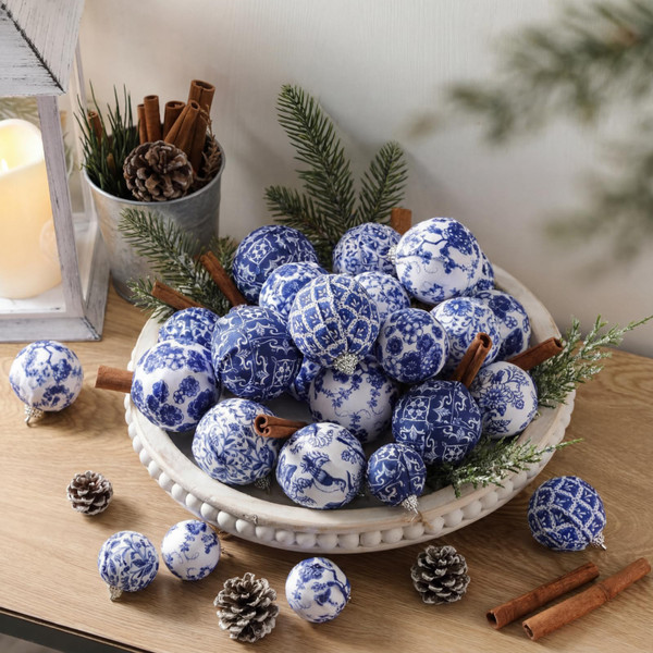VioraWhite 36 Pcs Blue and White Christmas Chinoiserie Ball Ornaments