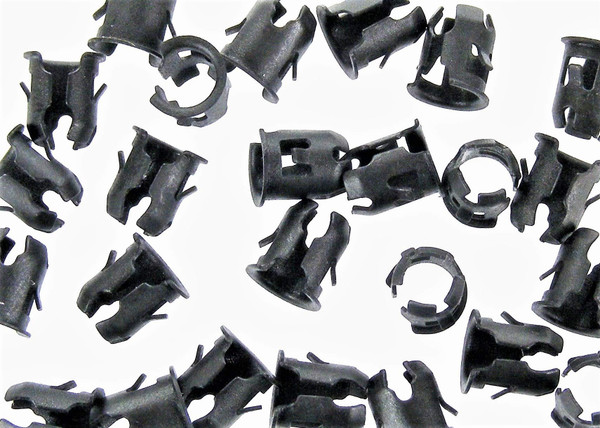 Retro-Motive Emblem & Trim Barrel Clips- Fits 1/4" Hole- 1/8" Stud- Fits GM- Qty.25- #1324