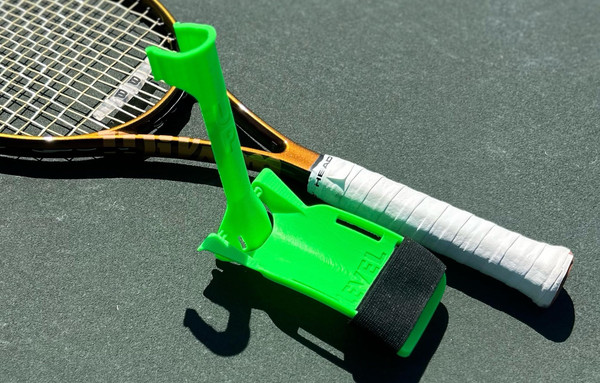 LEVEL UP Tennis Forehand Training Aid/Equipment Your Game. LEVEL UP Tennis Forehand Training Aid/Equipment Your Game.