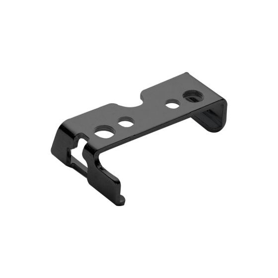 ABSOLUTE ALPHA CLIPPER MATTE. 4 HORAS DE USO Y 2 HORAS DE RECARGA RAPIDA. MODO DE SOPORTE UNIVERSAL PARA USAR CON OTRAS CUCHILLAS FIJAS (ANDIS, WAHL, CALIBER, ETC. 1 MAQUINA CON 3 CUBIERTAS INTERCAMBIABLES.