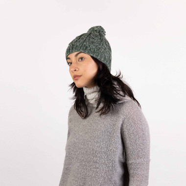 Charcoal Cable Knit,Vanilla,Charcoal