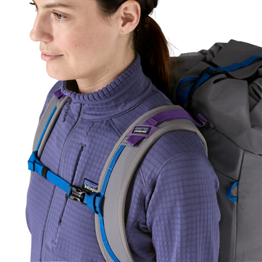 Patagonia Women's R1 Pullover - NEW
