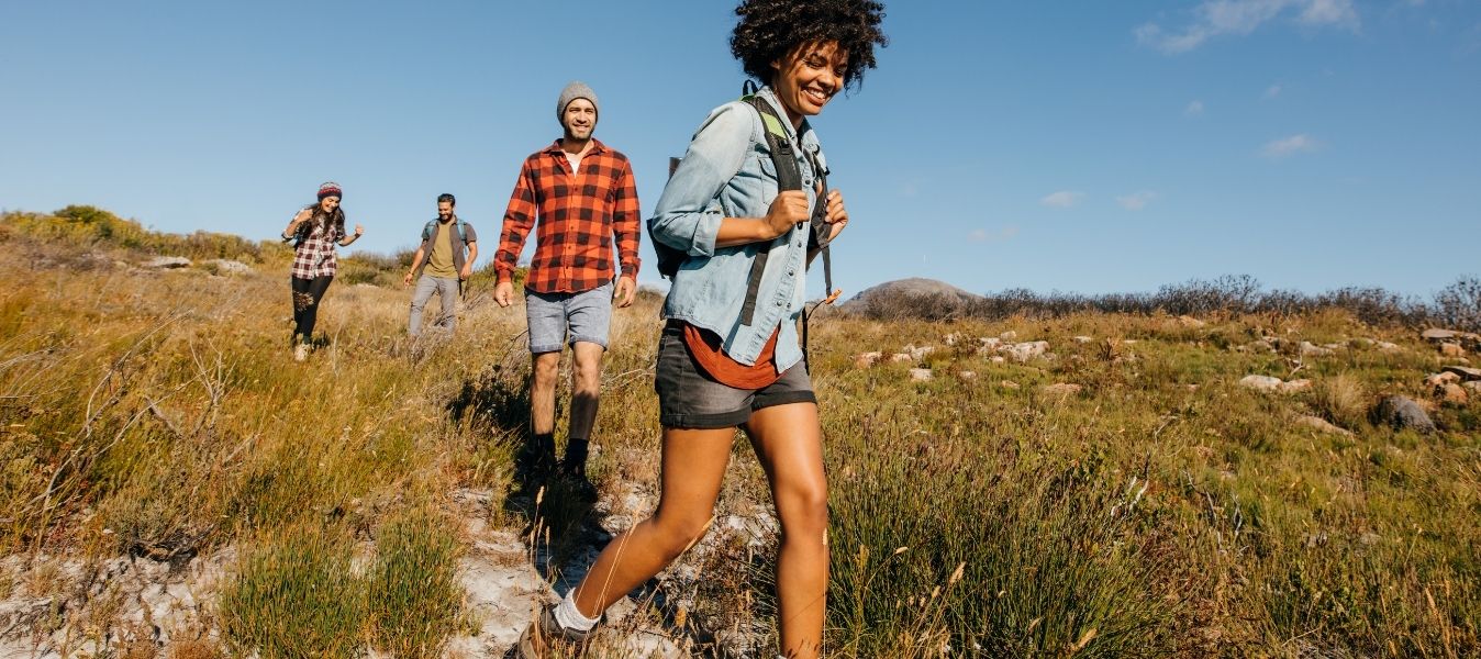 practical guide dressing in layers morning fog afternoon sun How To Layer Your Outfits Warm Weather Luxury Resort Dress
