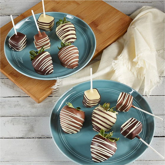 Belgian Chocolateâ??Dipped Strawberries & Cheesecake Pops