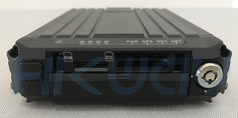 hikway-new-dual-sd-card-h.265-1080p-mobile-dvr-door-open800.jpg