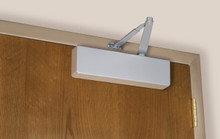 7500 Series Surface Door Closer
