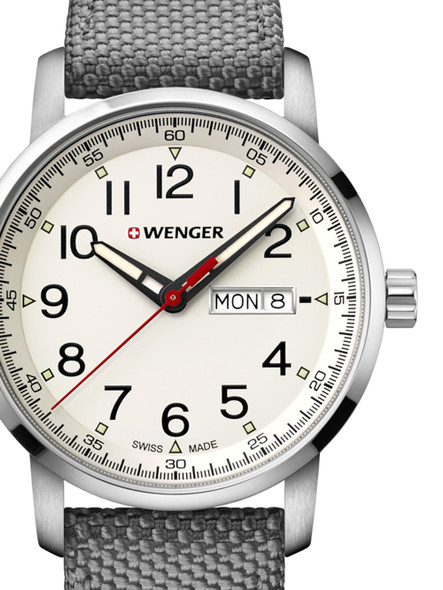 Wenger 01-1541-106 Attitude Heritage Men's 42mm 10 ATM