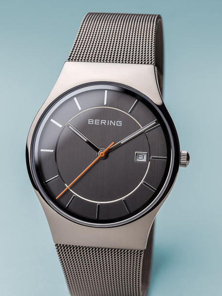 Bering 11938-007 Classic Men's 38mm 3ATM