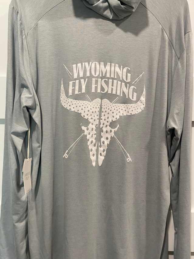 Wyoming Fly Fishing Free Fly Men's Bamboo Shade Hoody Heather Aspen Grey Logo