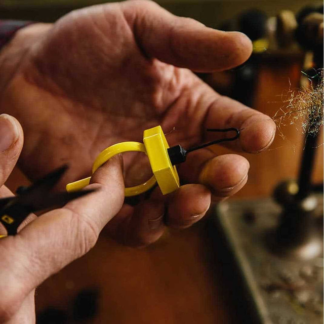 Loon Gator Grip Dubbing Spinner Yellow New Loon 20.99 Fly Tying World Tools
