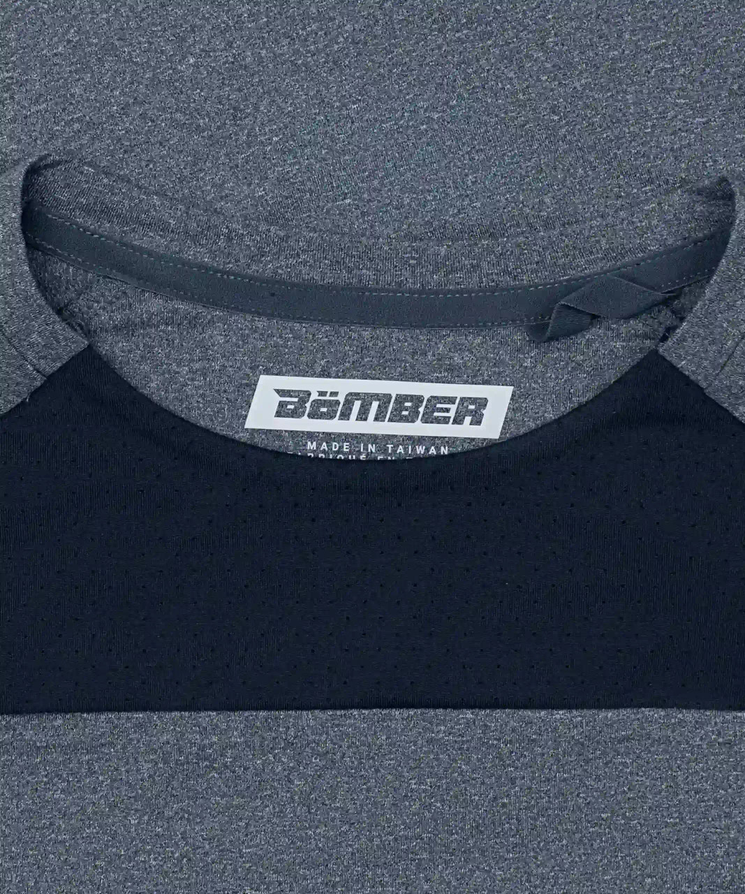 HydrApex™ performance fabric texture on men’s Elevate T-shirt in Navy Heather