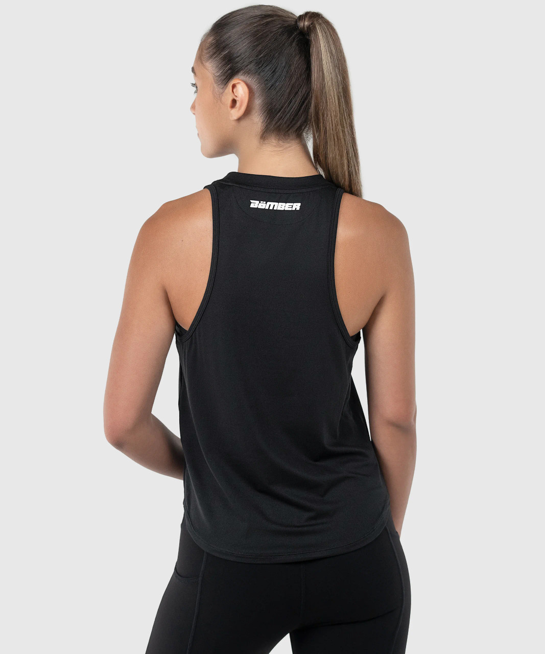Accelerate Tank Black uwomen