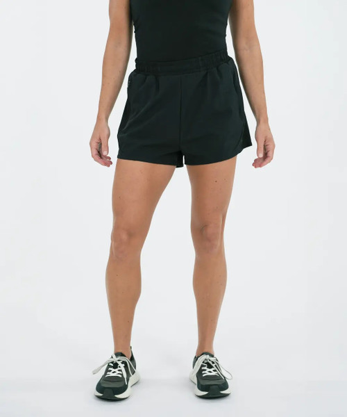 Schwarze Funktions-Trainingsshorts für Damen mit integriertem Innenfutter und elastischem Bund