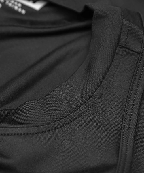 Accelerate Tank Black uwomen