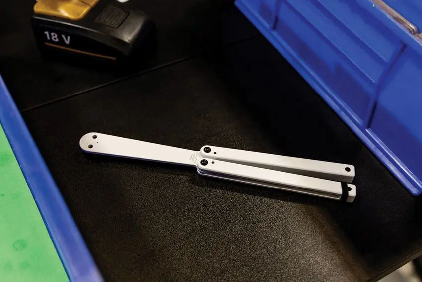 Squid Industries Squiddy White CPVC Balisong Butterfly Trainer