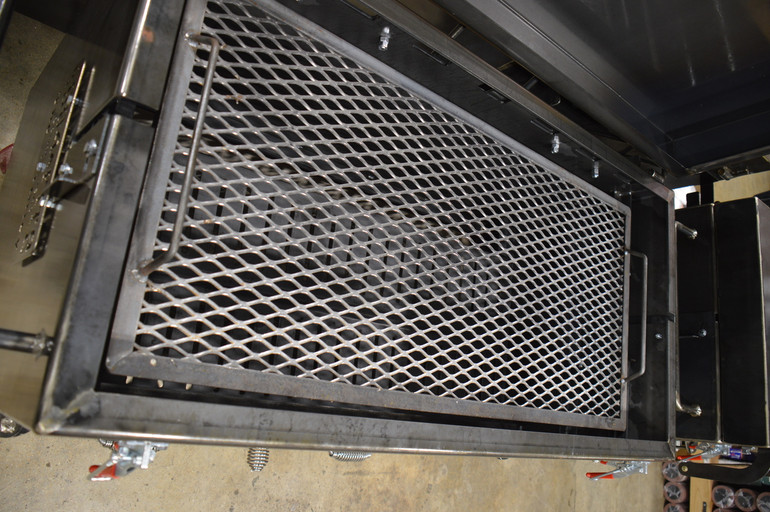 1904 Pits "The Trolley" 2'x4' Direct Heat Smoker 