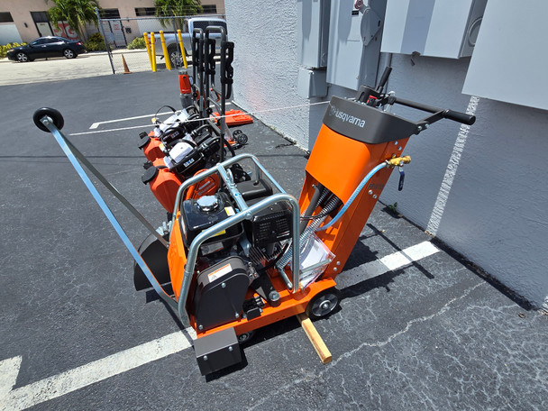 Husqvarna FS 413 - DEMO with 17 minutes