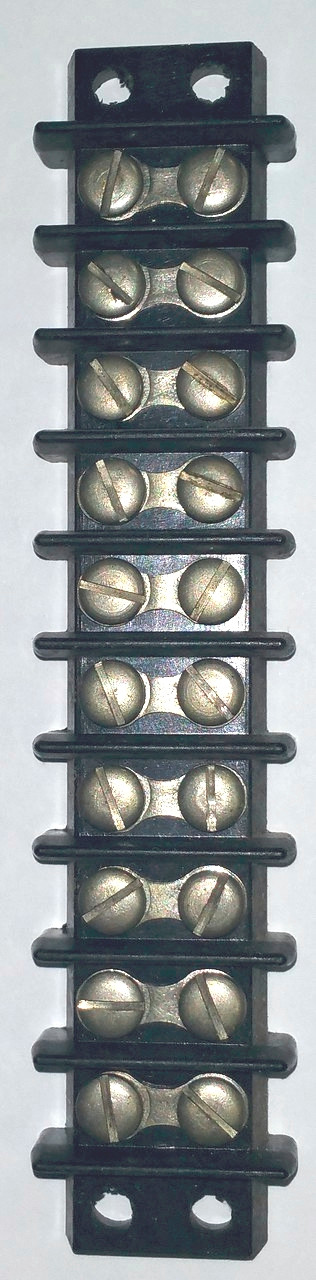 Barrier Block - Heavy Duty 20 Amp (Item: BB437-10)