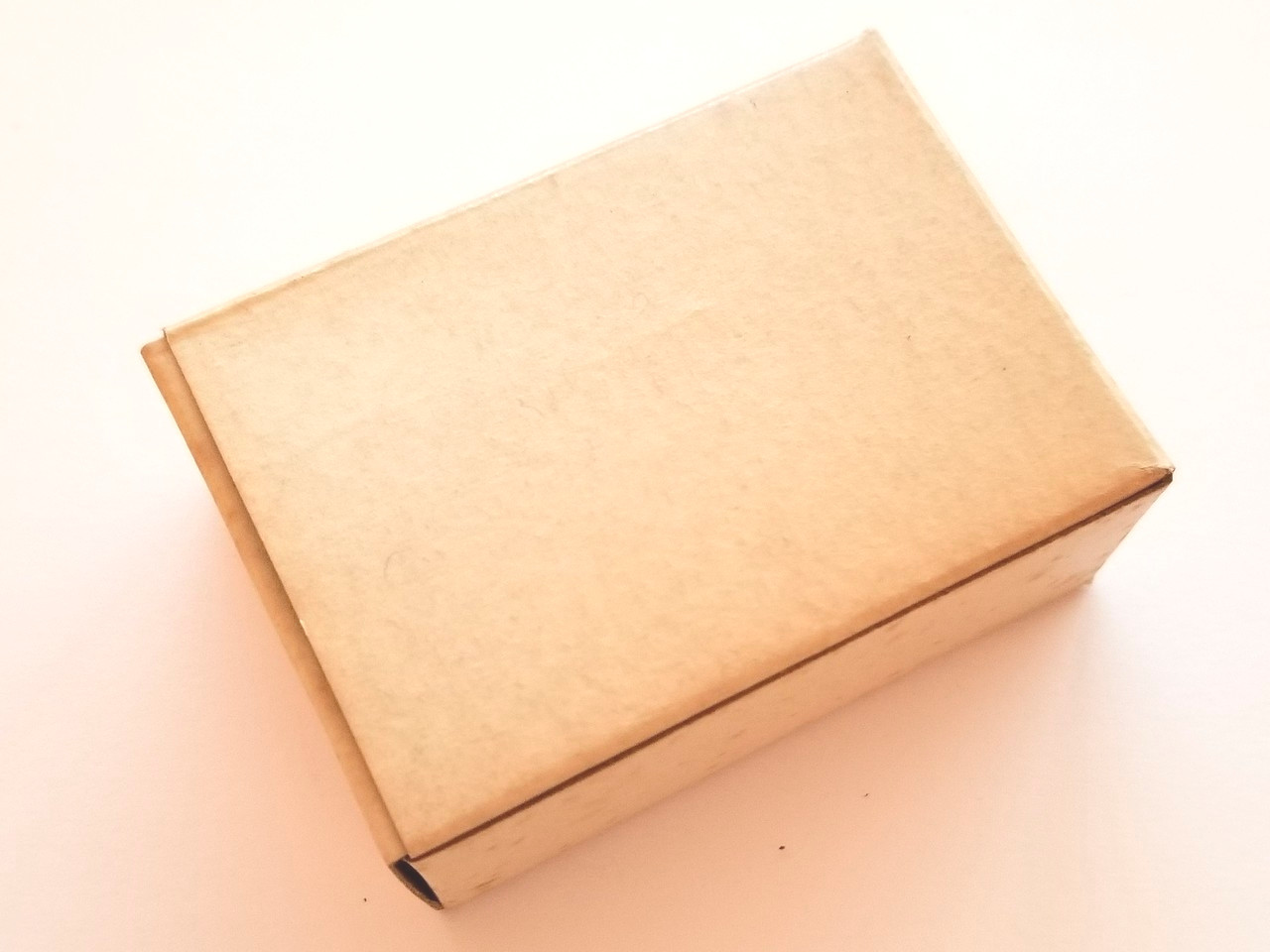 Omron Type PP10 10 Pin Relay Socket - Original Box (Item: NOS-SKT-28)