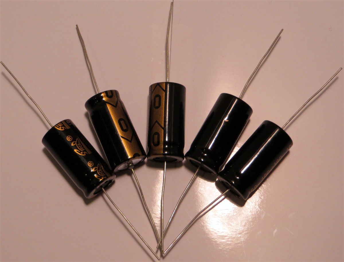 Axial - 100mf @ 160V - package of 5 (Item: C-EA100-160-5)