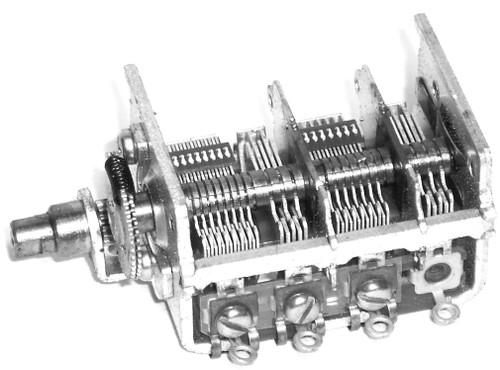 Air Variable Capacitor - 25/80/150/25 (ITEM: C-AV190/25/80/25)
