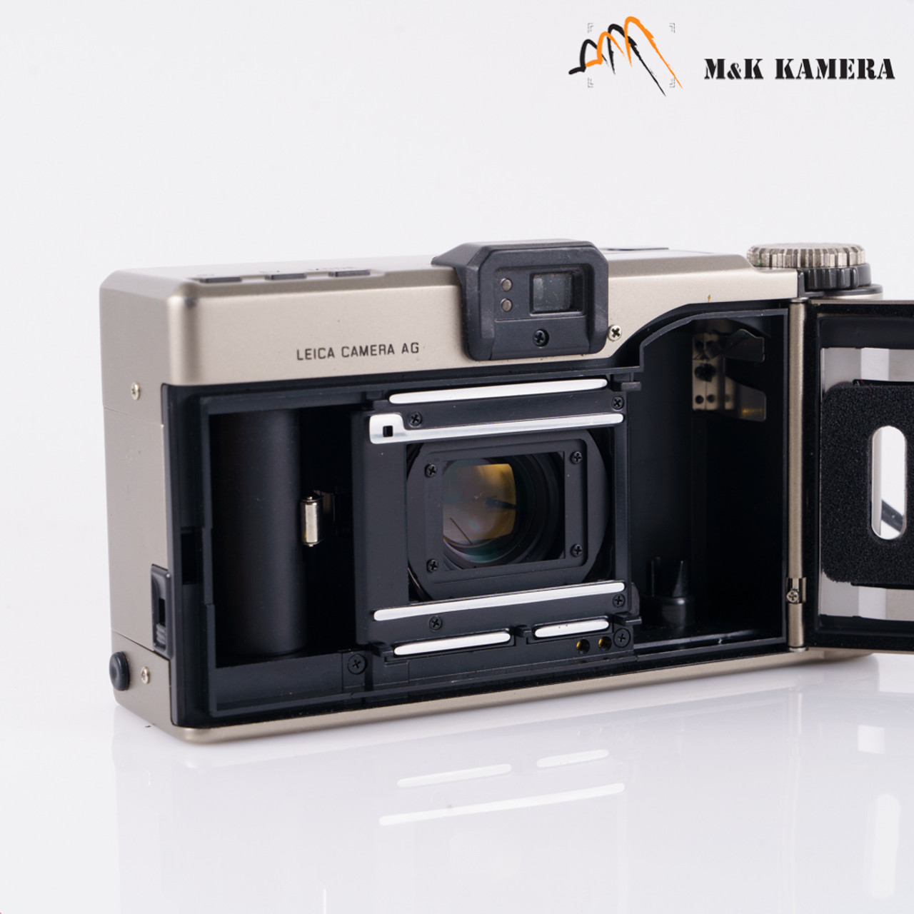 Leica Minilux Summarit 40mm f/2.4 Titanium Film Point