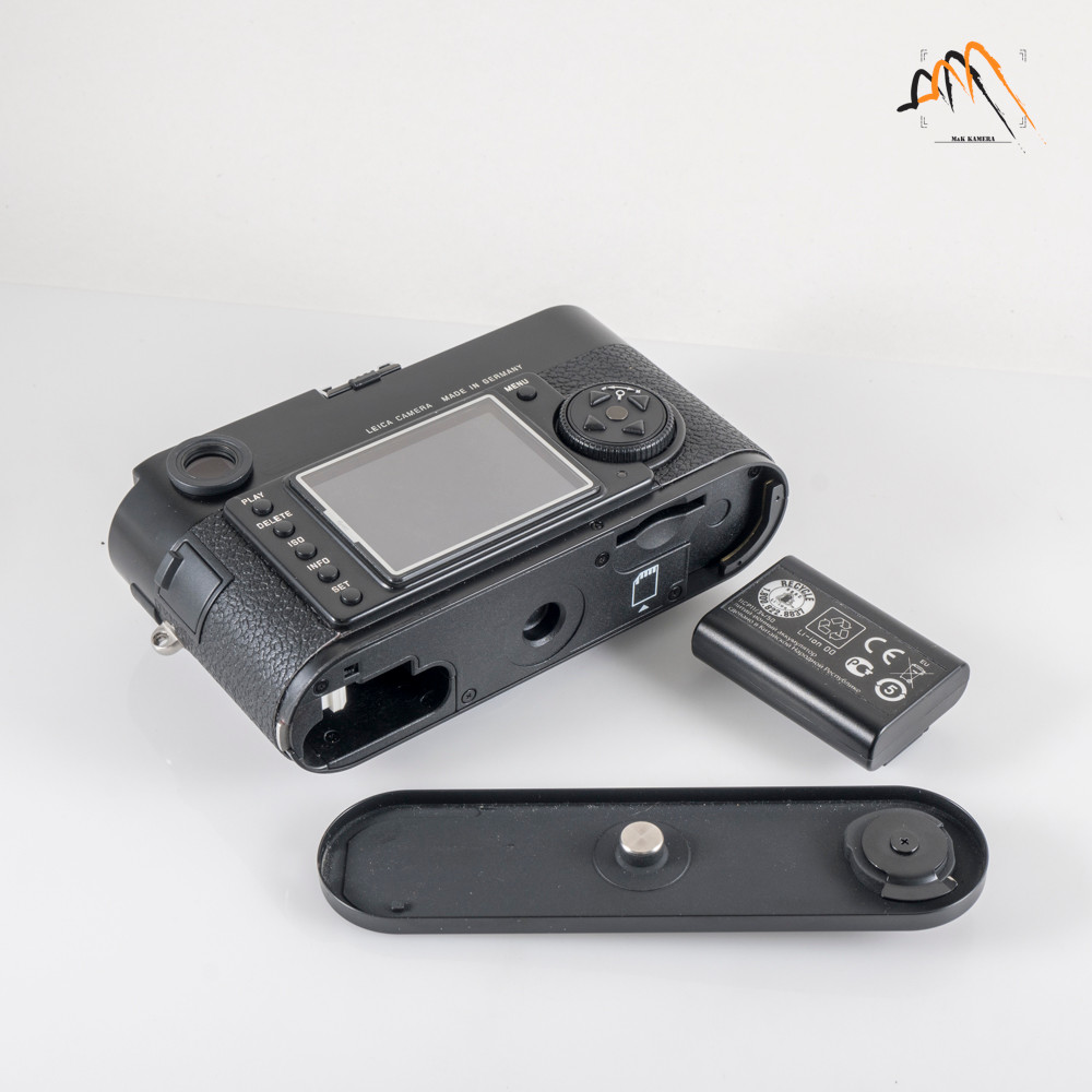 Leica M9 CCD Black Digital Rangefinder Camera 10704 #11862 - M & K