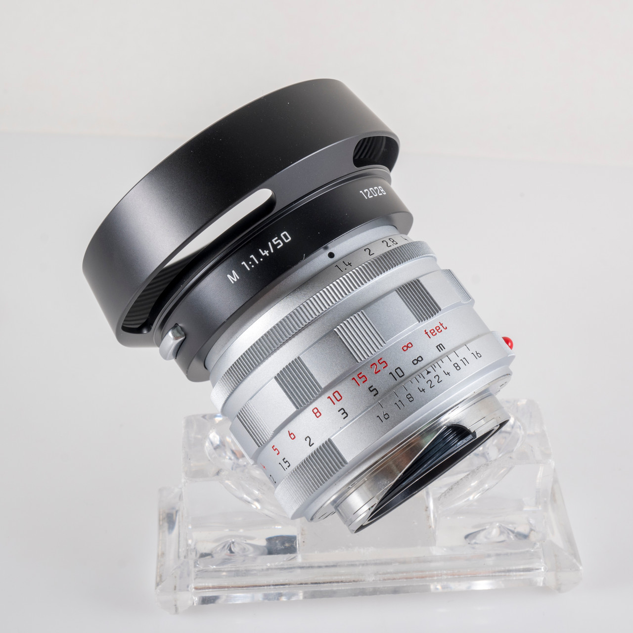 Leica Summilux-M 50mm F/1.4 11714 2025 Version E46 Silver Lens