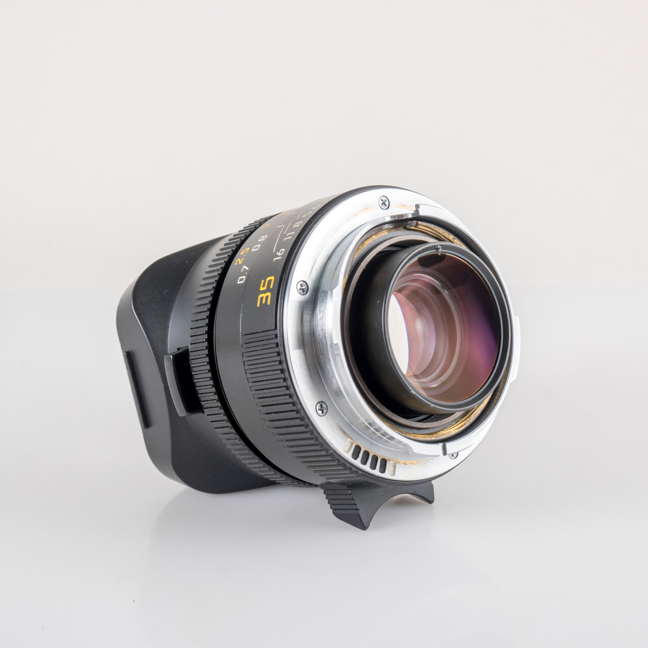 Leica Summicron-M 35mm F/2.0 ASPH/ 11879 Black Lens Yr.2001