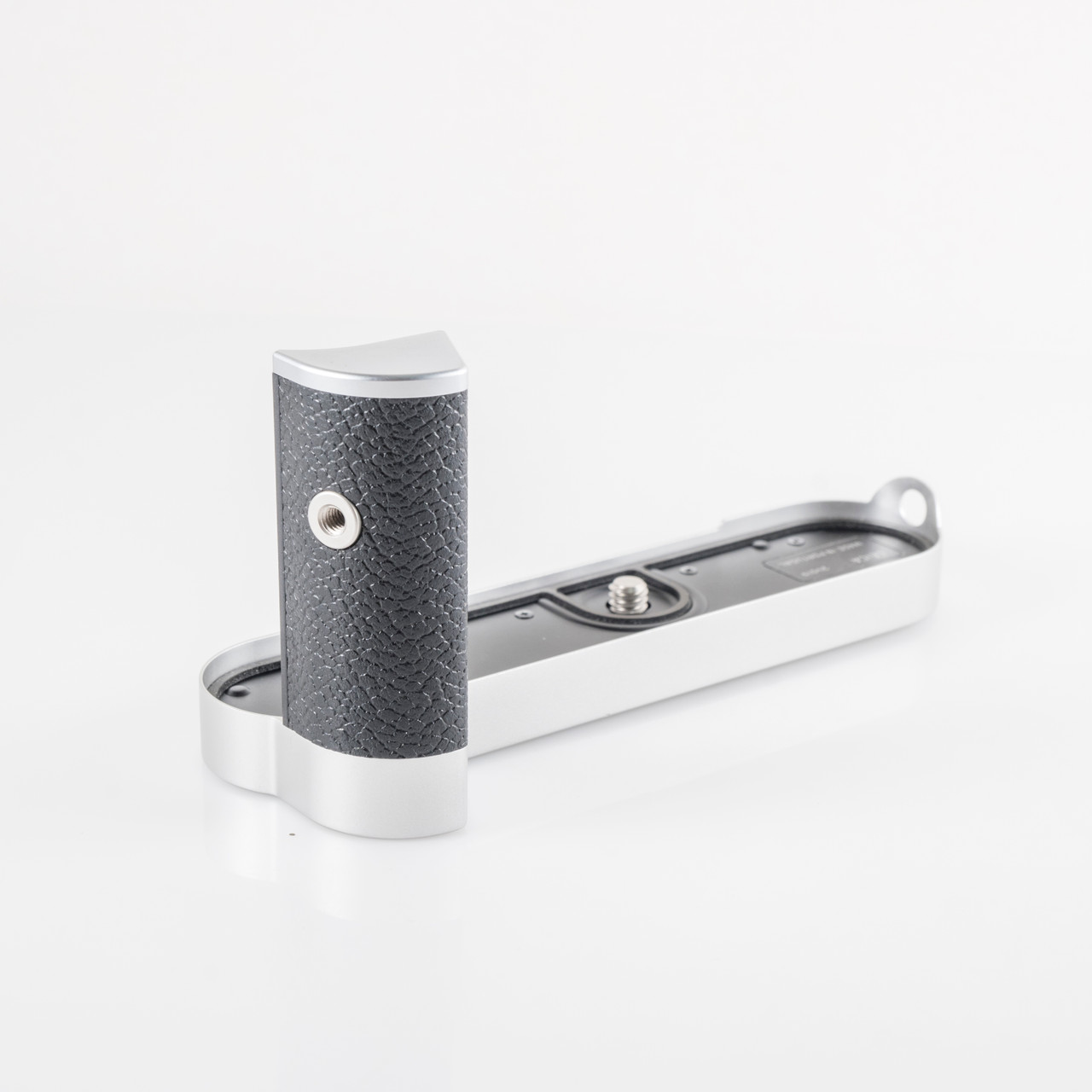 LEICA ライカ M10用 ハンドグリップ シルバー 24019 ハンドグリップ シルバー [M10用] LEICA(ライカ) (24019) | 【新品