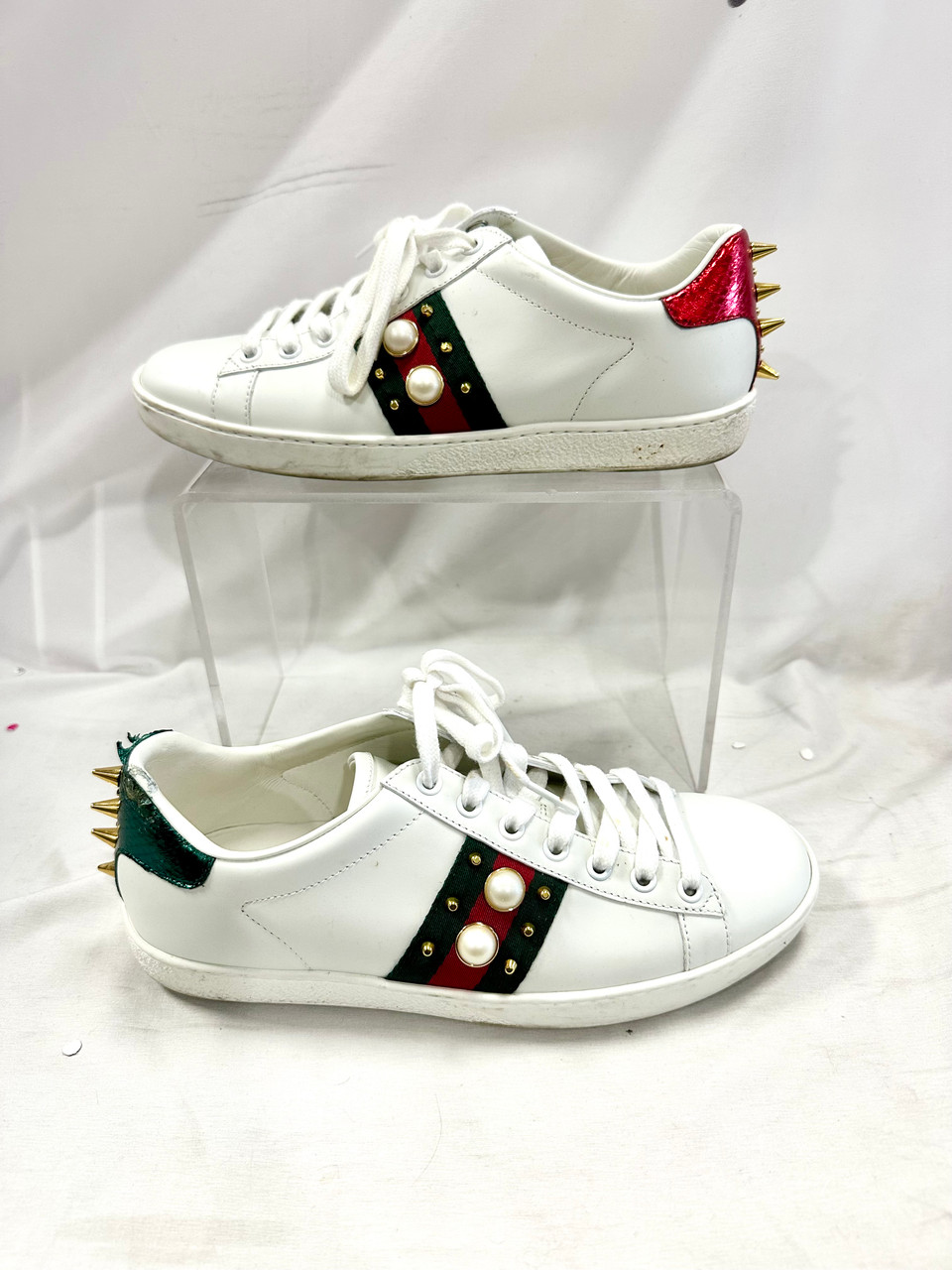 GUCCI
花デザインの片耳用ピアス adidas x Gucci ZX 8000 Black GG Monogram