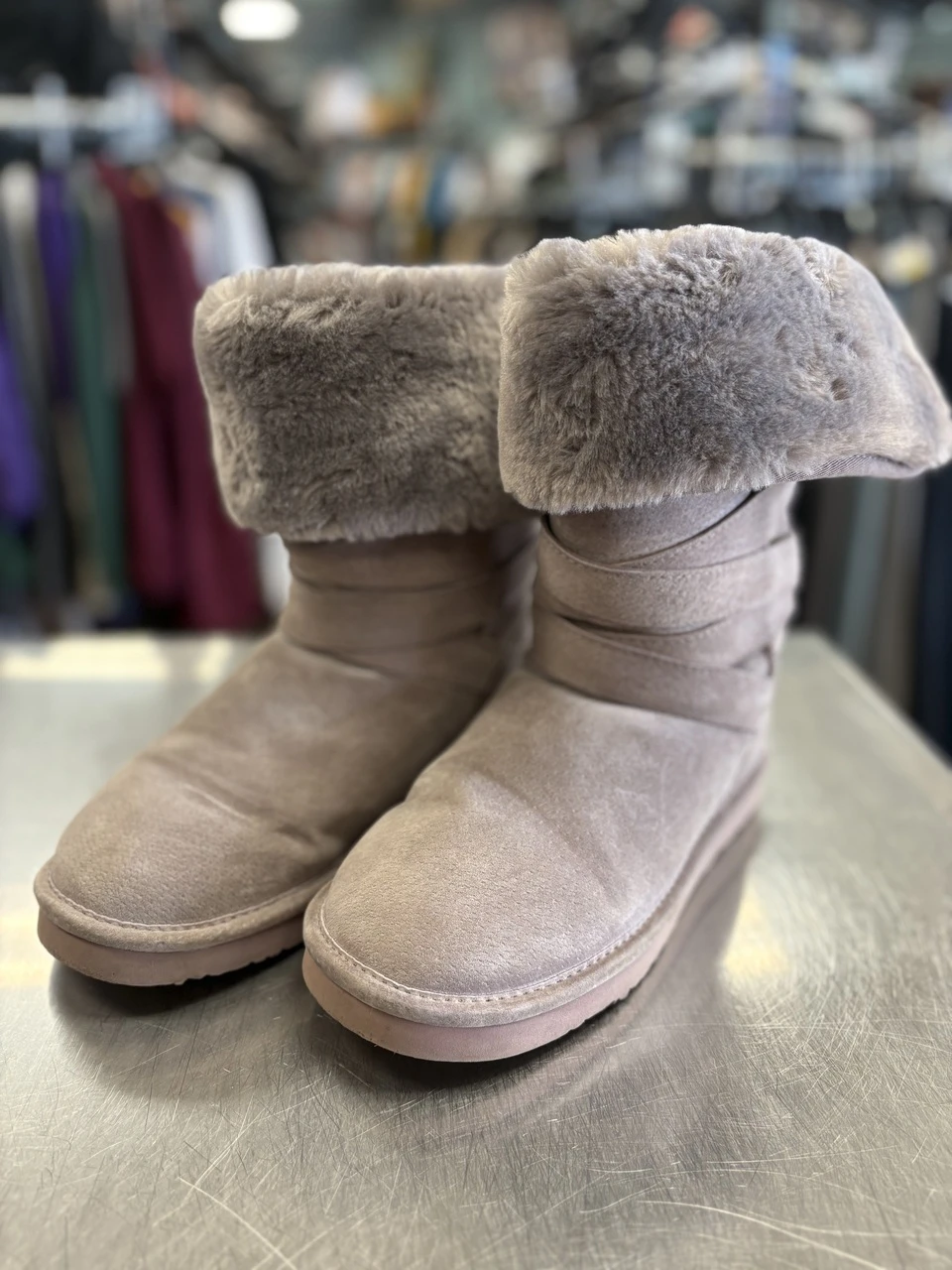 Used Lamo Tall Boots 6 display picture 1