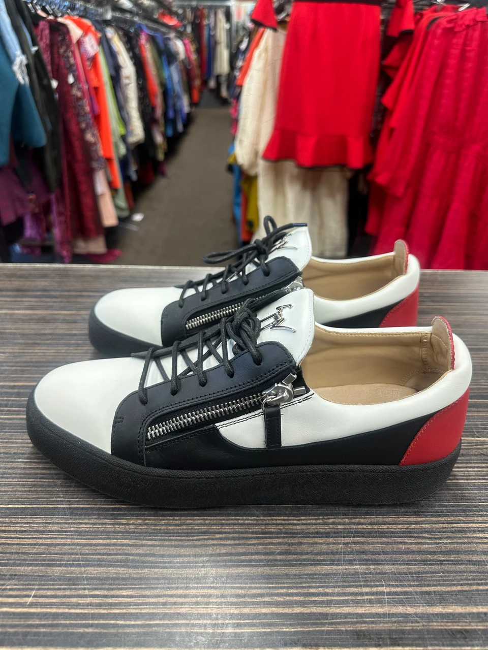 Used Giuseppe Zanotti Mens Casual Shoes 11.5 display picture 2