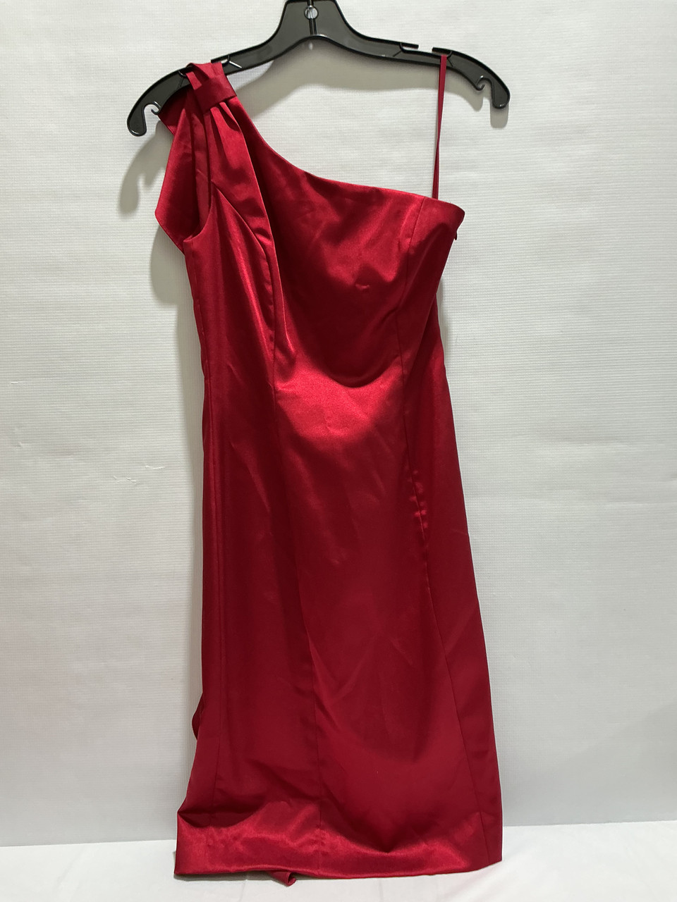 antonio melani red dress Antonio Melani Red Feathered Dress by Antonio Melani