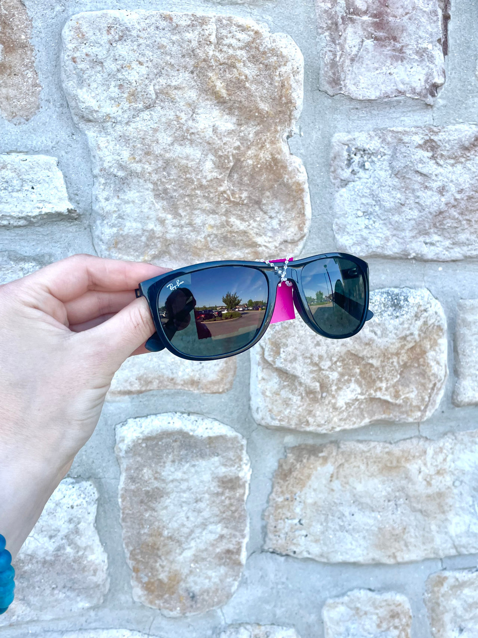 Used Ray Ban Sunglasses display picture 1