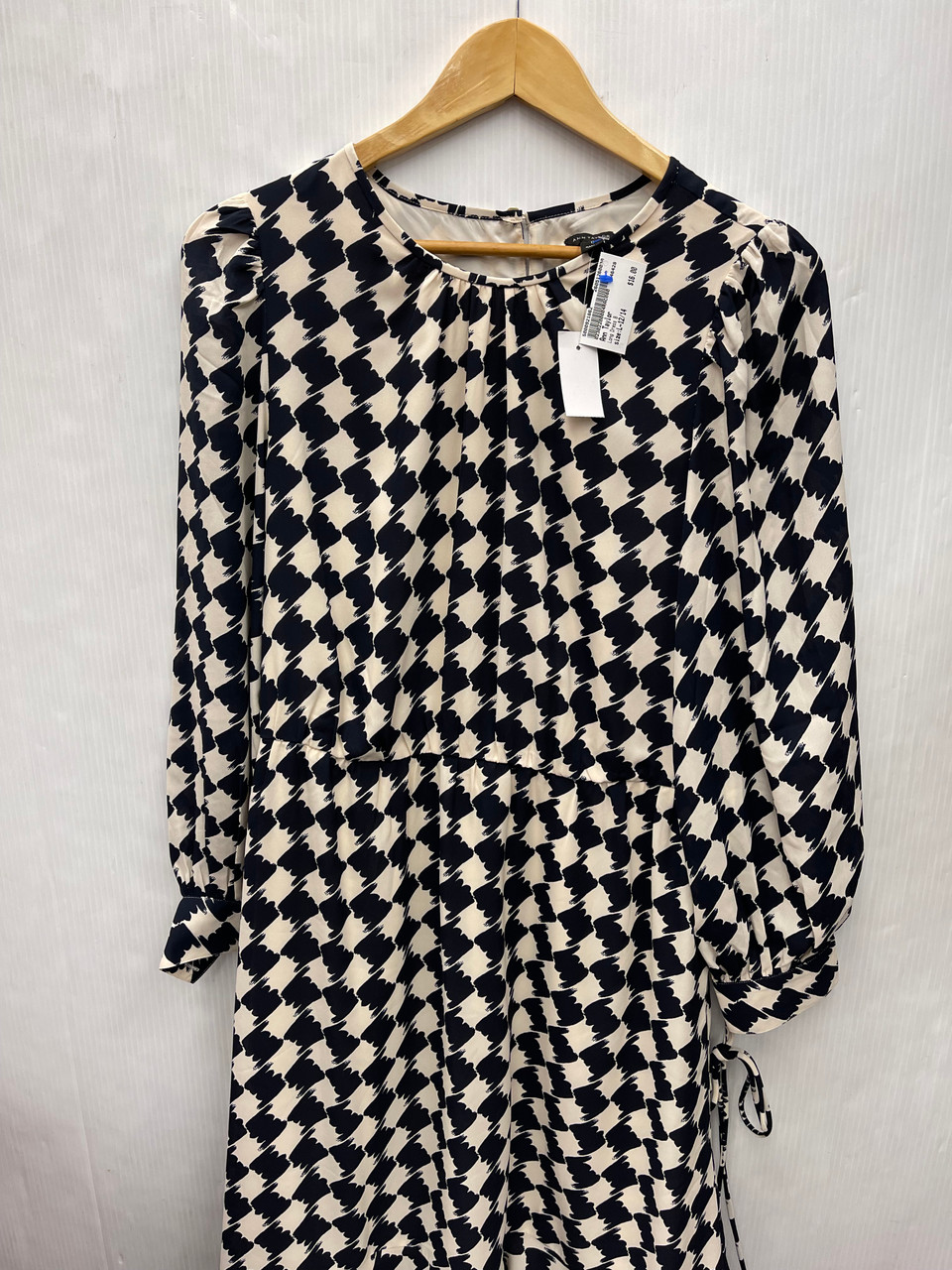 ann taylor black and white dress Dress Work By Ann Taylor In Black, Size:2  Clothes Mentor Bloomington IL  #180
