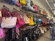 Secondhand Shopping with First-Class Convenience: Style Encore’s Online Shop