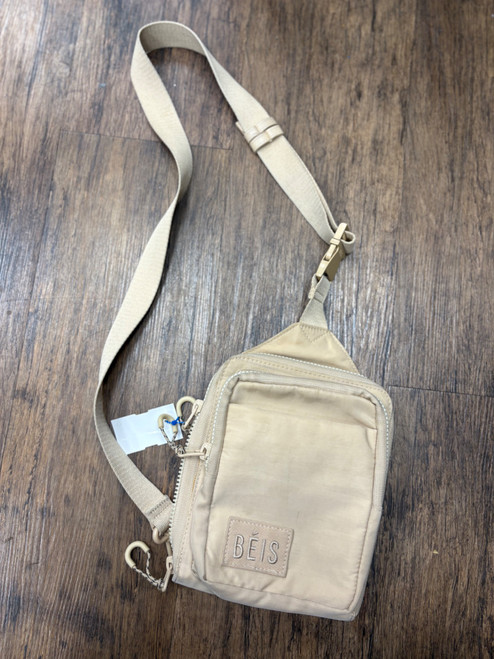 Vist Large View of Product Image Which is Used BEIS Small Handbag