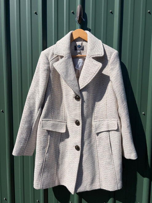Vist Large View of Product Image Which is Used Gallery Long Heavy Coat L-12/14