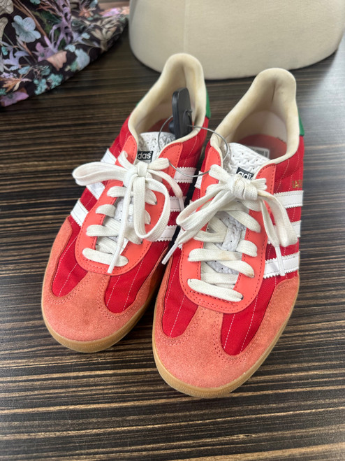 Vist Large View of Product Image Which is Used Adidas Casual Shoes 6.5