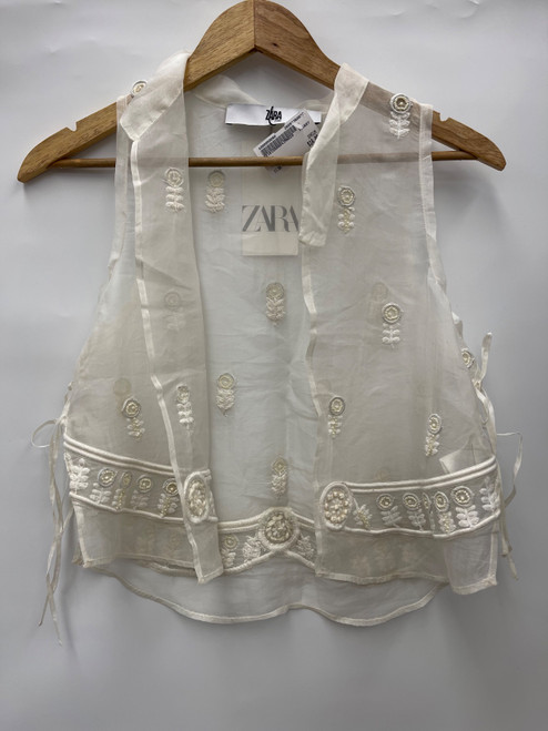 Vist Large View of Product Image Which is Used Zara Tank Top S-4/6